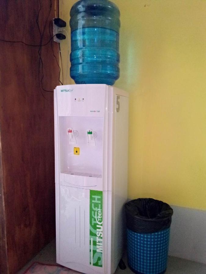 Cheri Backpackers Hostel Моалбоал Екстериор снимка